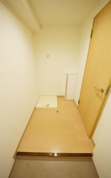 ラヴィエント三ノ輪パークサイドの玄関