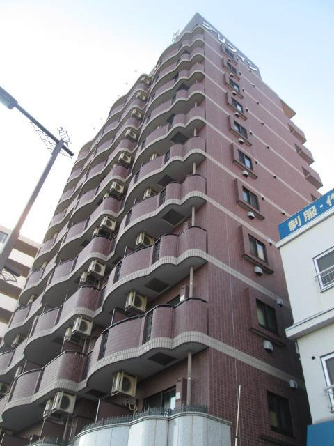 グリフィン横浜・ベイグランデ壱番館の外観