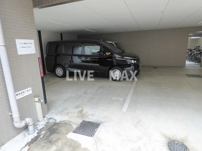 【駐車場】ラフィネ豊中南