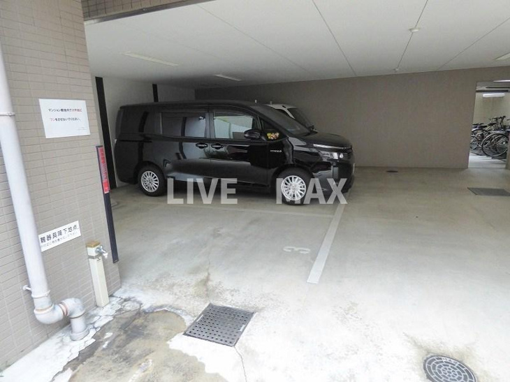 【駐車場】ラフィネ豊中南 