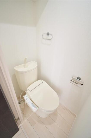 グランクオール中野のトイレ|清潔感のあるトイレです