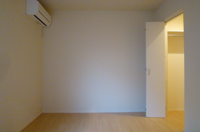 アイビーの寝室|★５．５帖のフローリングのお部屋です★