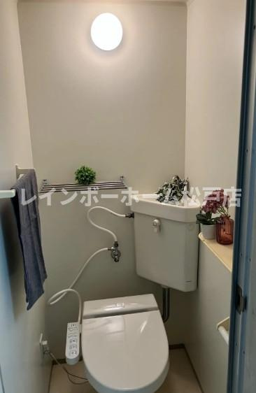 KDXレジデンス柏【仲介手数料：50％OFF】対象物件！のトイレ|ゆったりとした空間のトイレです