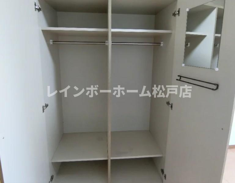 KDXレジデンス柏【仲介手数料：50％OFF】対象物件！の収納|収納豊富です