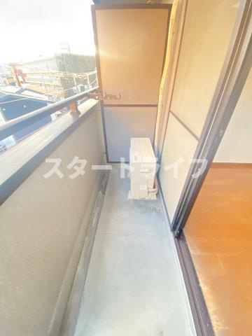 大阪市東淀川区下新庄６丁目の賃貸マンションのバルコニー