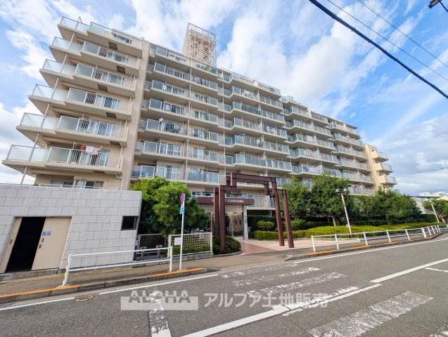 サンヴェール久米川の外観|【Pet Friendly】
◆外観◆大切なペットと一緒に暮らせるマンションです。家族の一員とともに、新しい住まいで毎日を楽しめます。