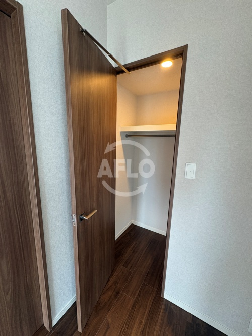 S-RESIDENCE阿波座chiaroの収納|S-RESIDENCE阿波座chiaro　クローゼット