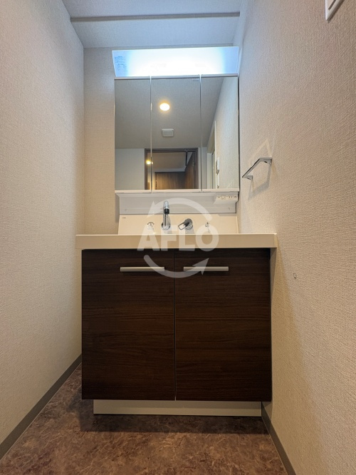 S-RESIDENCE阿波座chiaroの独立洗面台|S-RESIDENCE阿波座chiaro　独立洗面台