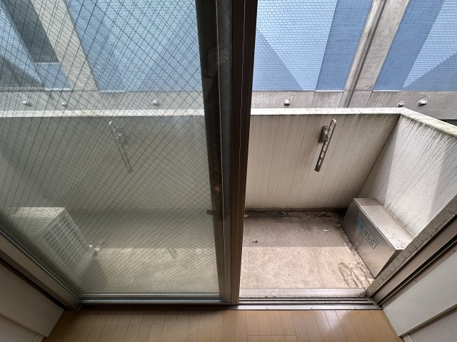 調布市上石原１丁目の賃貸マンションのバルコニー