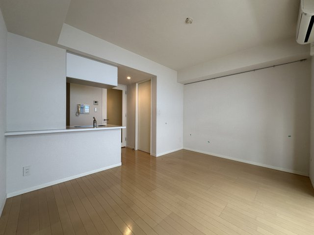 調布市上石原１丁目の賃貸マンションの居間・リビング