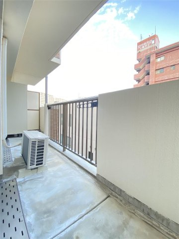 熊本市西区上熊本２丁目の賃貸マンションのバルコニー