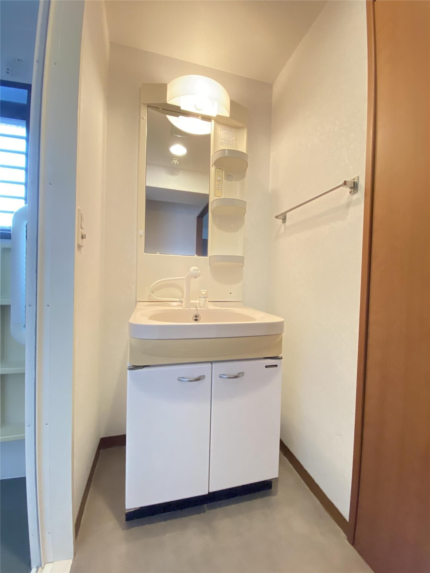 熊本市西区上熊本２丁目の賃貸マンションの独立洗面台
