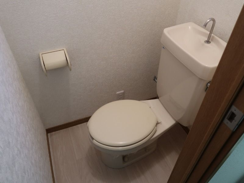 ファミール仲村Bのトイレ