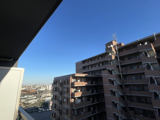 稲城市東長沼の賃貸マンションの展望