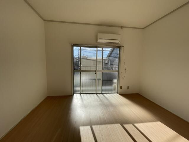 大原ビルの寝室