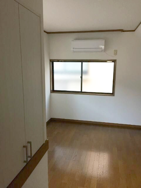 大森中戸建の寝室