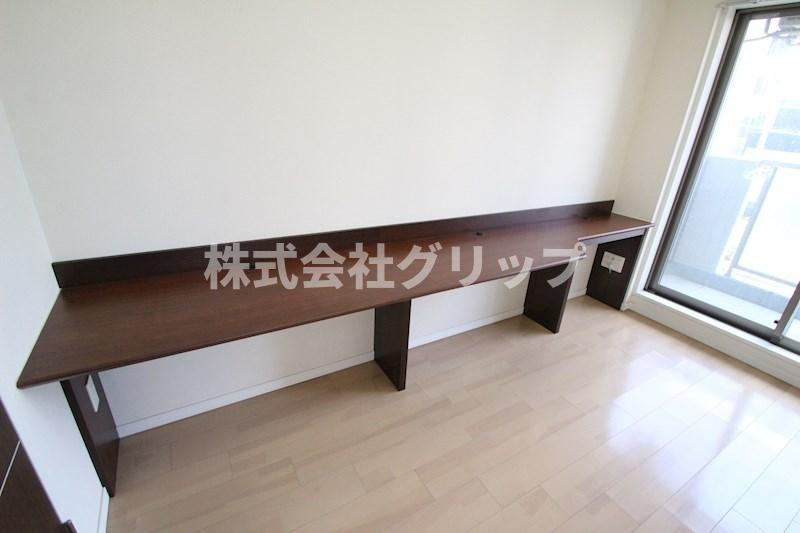 横浜市南区通町２丁目の賃貸マンションの居間・リビング