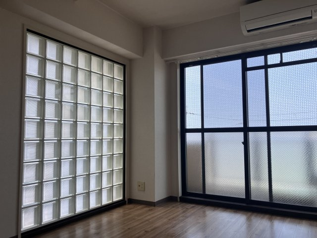 【洋室】 | パラドール魚住II | ※写真は同物件別部屋です