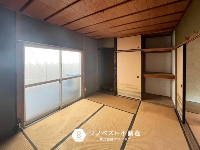 東大阪市中石切町４丁目の和室|日当りの良い収納付き和室♪