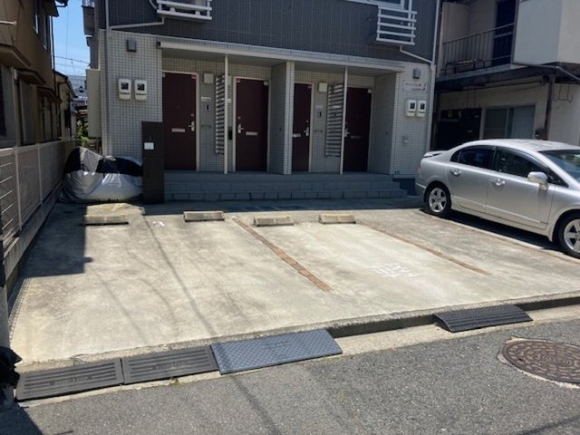 セジュール有の駐車場