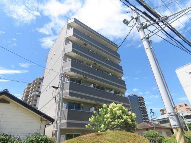 ウイングテラス大久保の外観|オートロックがあるので安心♪