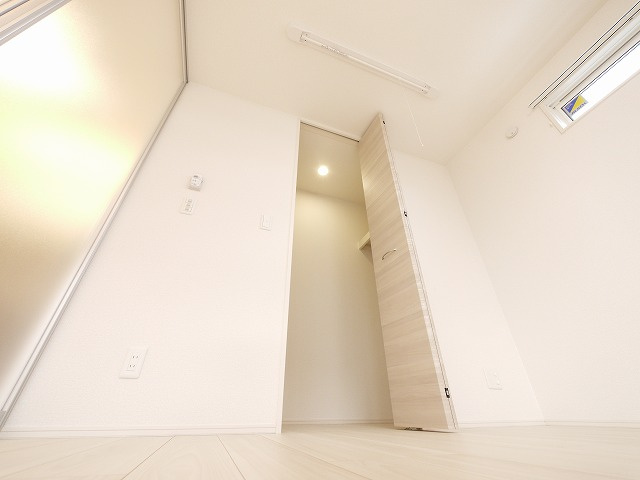 RETOLIA川原城町の収納