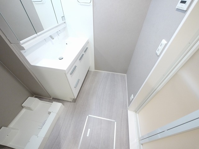 RETOLIA川原城町の洗面所