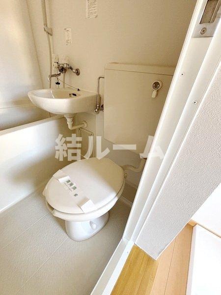 練馬区小竹町２丁目のアパートのトイレ