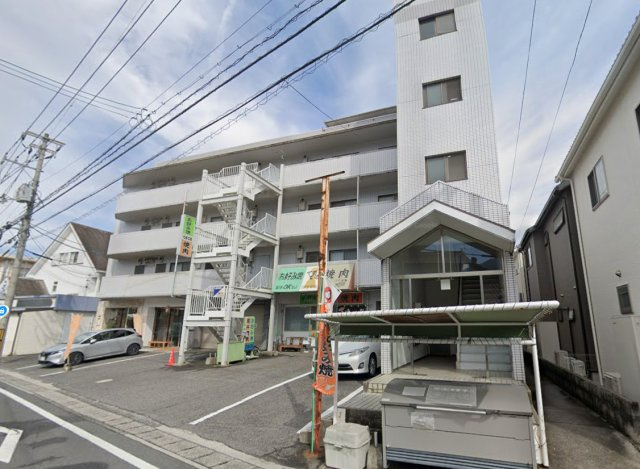 広島県広島市佐伯区　1棟マンション+店舗付き住宅の外観
