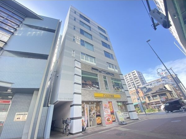 フローラル尾頭橋の外観