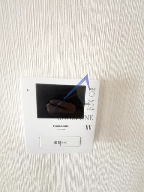 サンパレスのセキュリティ|モニター付きインターホンです。