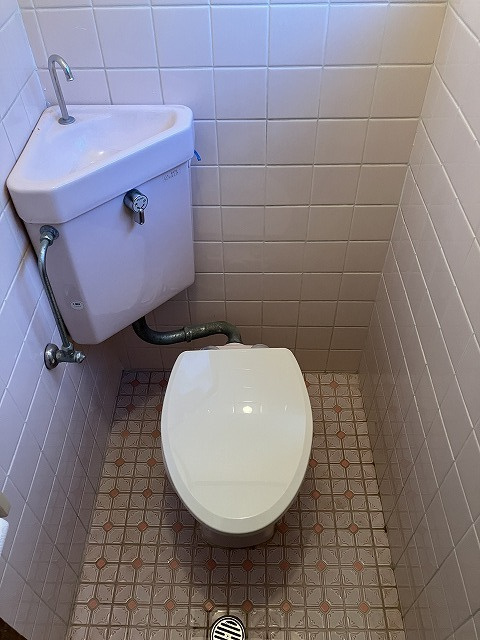 葛原新町堂前貸家のトイレ