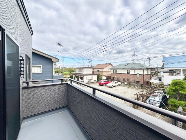 《仲介手数料半額》川越市霞ヶ関東　全2棟　1号棟のバルコニー