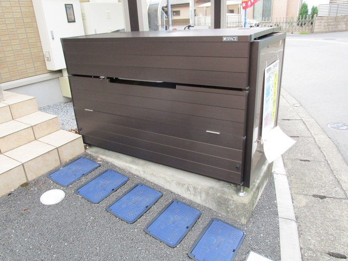 ドルニエのその他共用部分|入居者様専用ゴミストッカー