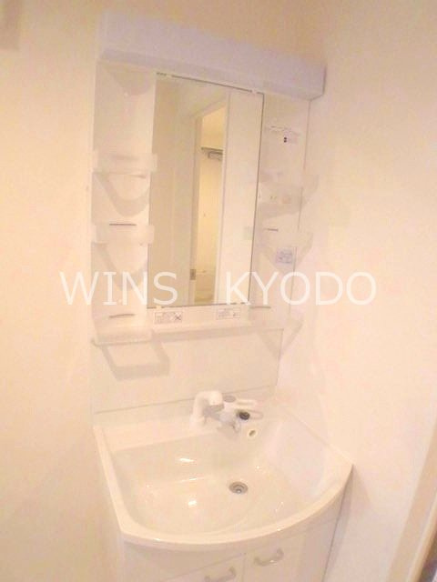 世田谷区経堂５丁目のアパートの洗面所