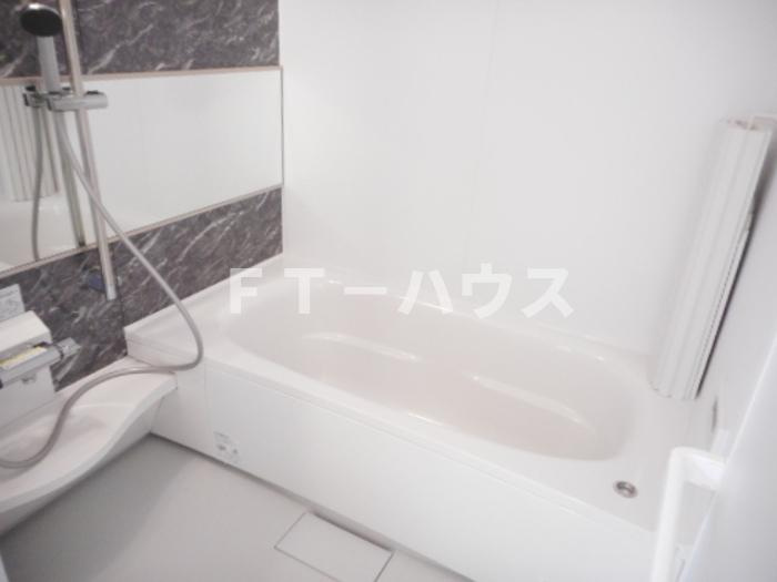 ベルウッドの浴室|追い焚き給湯機能付き浴室