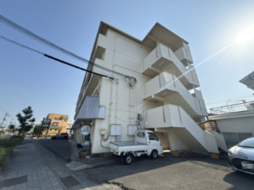 シャトー御立の外観