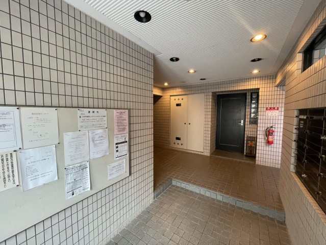 パークハイム甲子園口のロビー