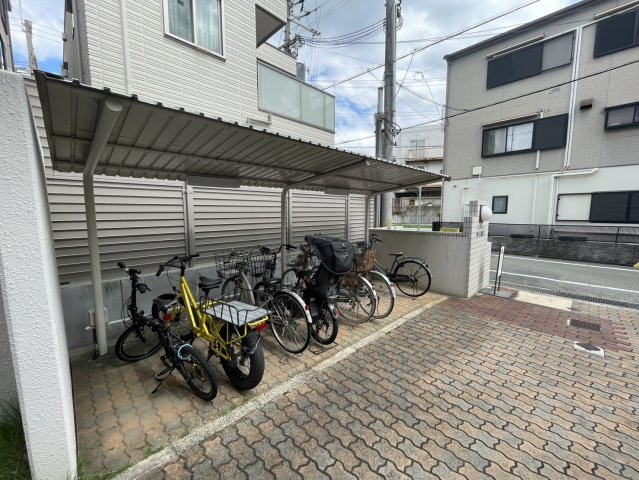 パークハイム甲子園口の駐車場