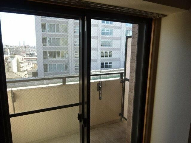日神パレステージ三軒茶屋Ⅱの居間・リビング