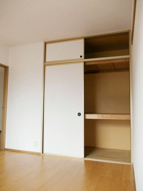 ニューシティ川島Aの収納|こまごまとしたものを収納できそうですね