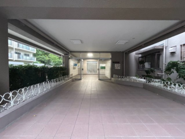メガロコープ平野参号棟のロビー