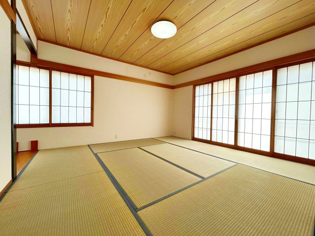 近江八幡市川原町２丁目　中古戸建