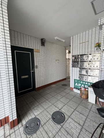 パーソナル18番館のロビー