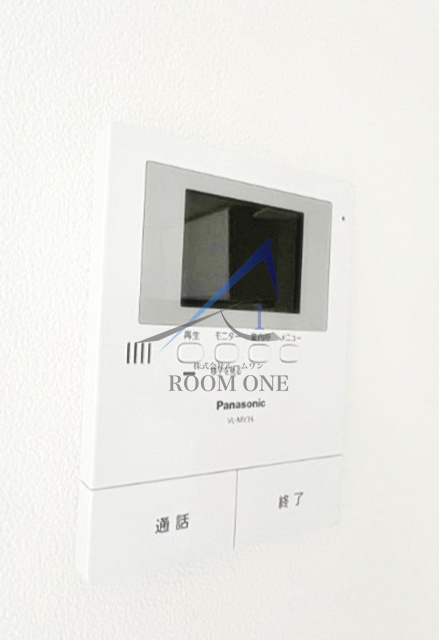 コンフォータブル中原のセキュリティ|モニター付きインターホンです。