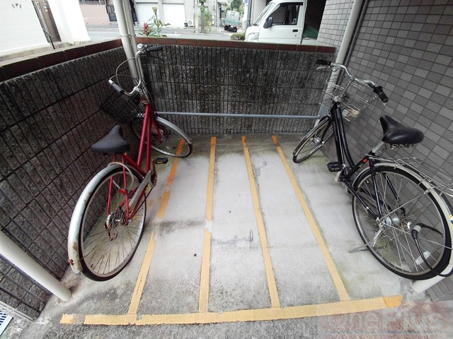 メゾン御影中町のその他共用部分|駐輪場