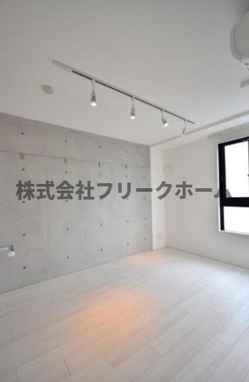 武蔵野市中町２丁目の賃貸マンションの居間・リビング
