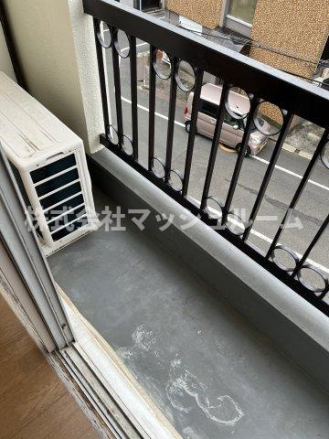 クローバーマンションのバルコニー