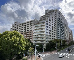 グランエスタセンター棟の外観