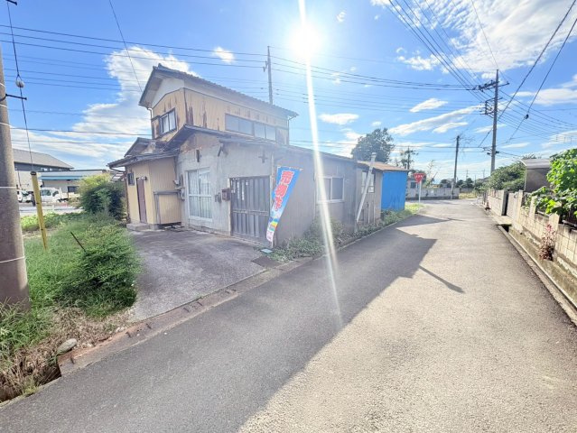川越市古谷本郷　建築条件なし売地　JR川越線『南古谷駅』徒歩33分　【古谷小学区】の前面道路含む現地写真